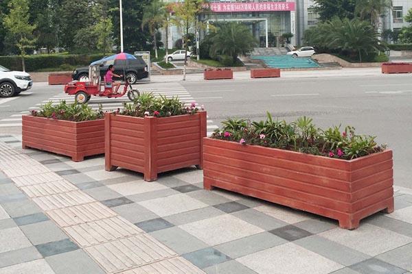  仿（fǎng）木花箱