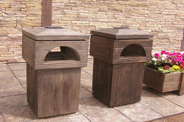 仿木垃（lā）圾桶