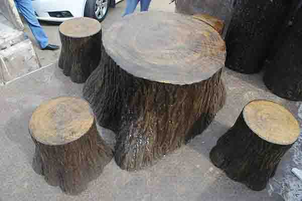 仿樹樁桌凳.jpg
