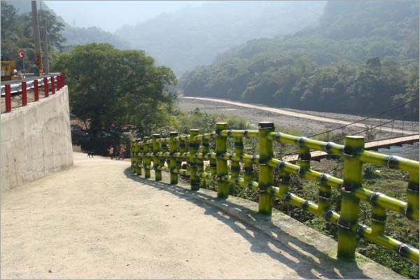 仿竹（zhú）欄杆