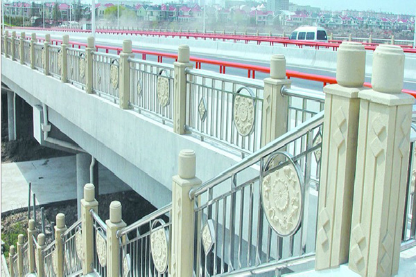 複合式（shì）欄杆