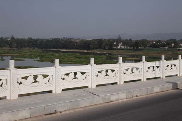  鑄造石欄（lán）杆