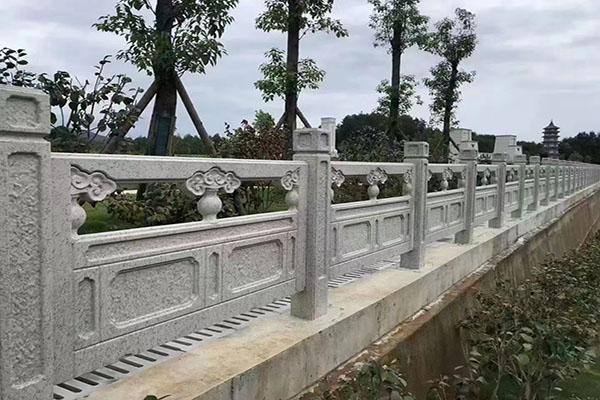 仿（fǎng）石欄杆